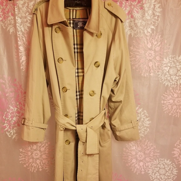 Burberry Jackets & Blazers - 🕵️‍♂️🕵️‍♀️ Burberry Trench Coat🎊 Flash Sale🎊
